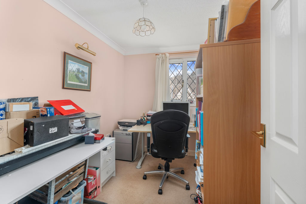 Astrop Gardens Kings Sutton